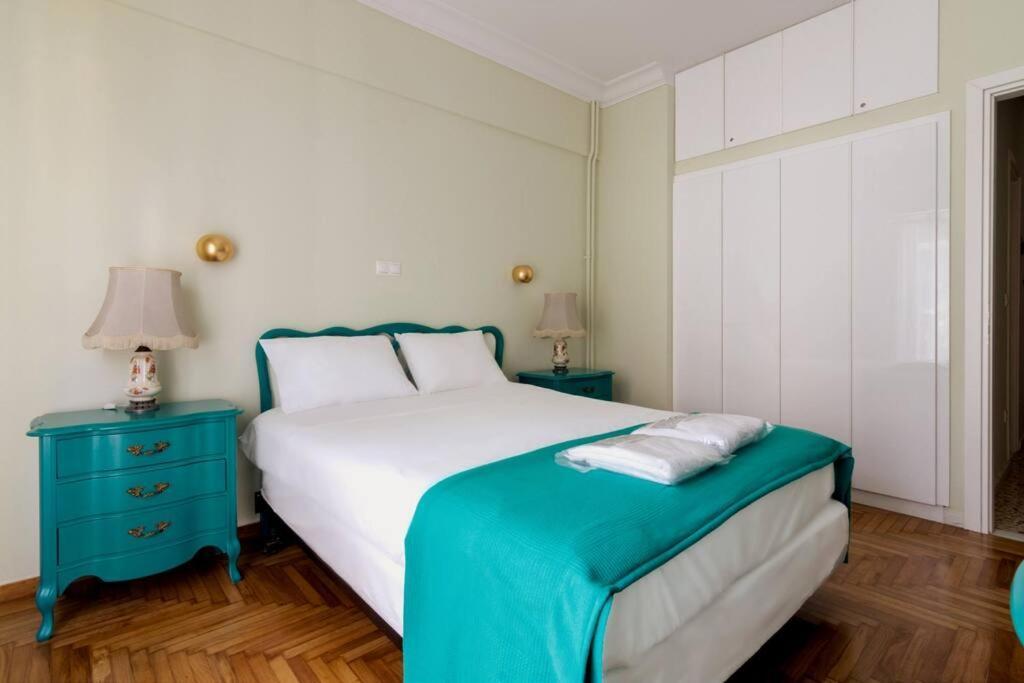 Iphigenia 2 Bedroom Retro Downtown Apartment Athens Ngoại thất bức ảnh