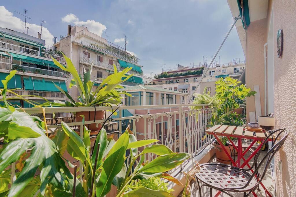 Iphigenia 2 Bedroom Retro Downtown Apartment Athens Ngoại thất bức ảnh