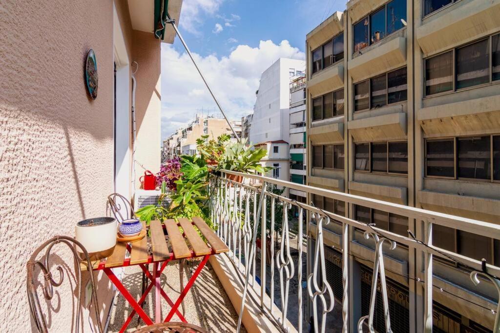 Iphigenia 2 Bedroom Retro Downtown Apartment Athens Ngoại thất bức ảnh
